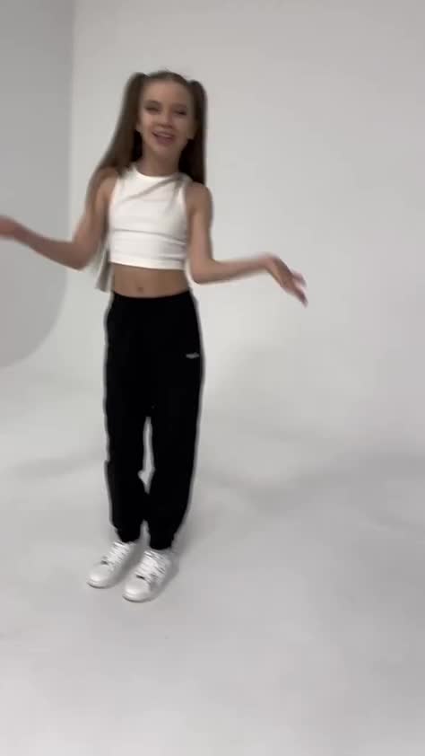 �����